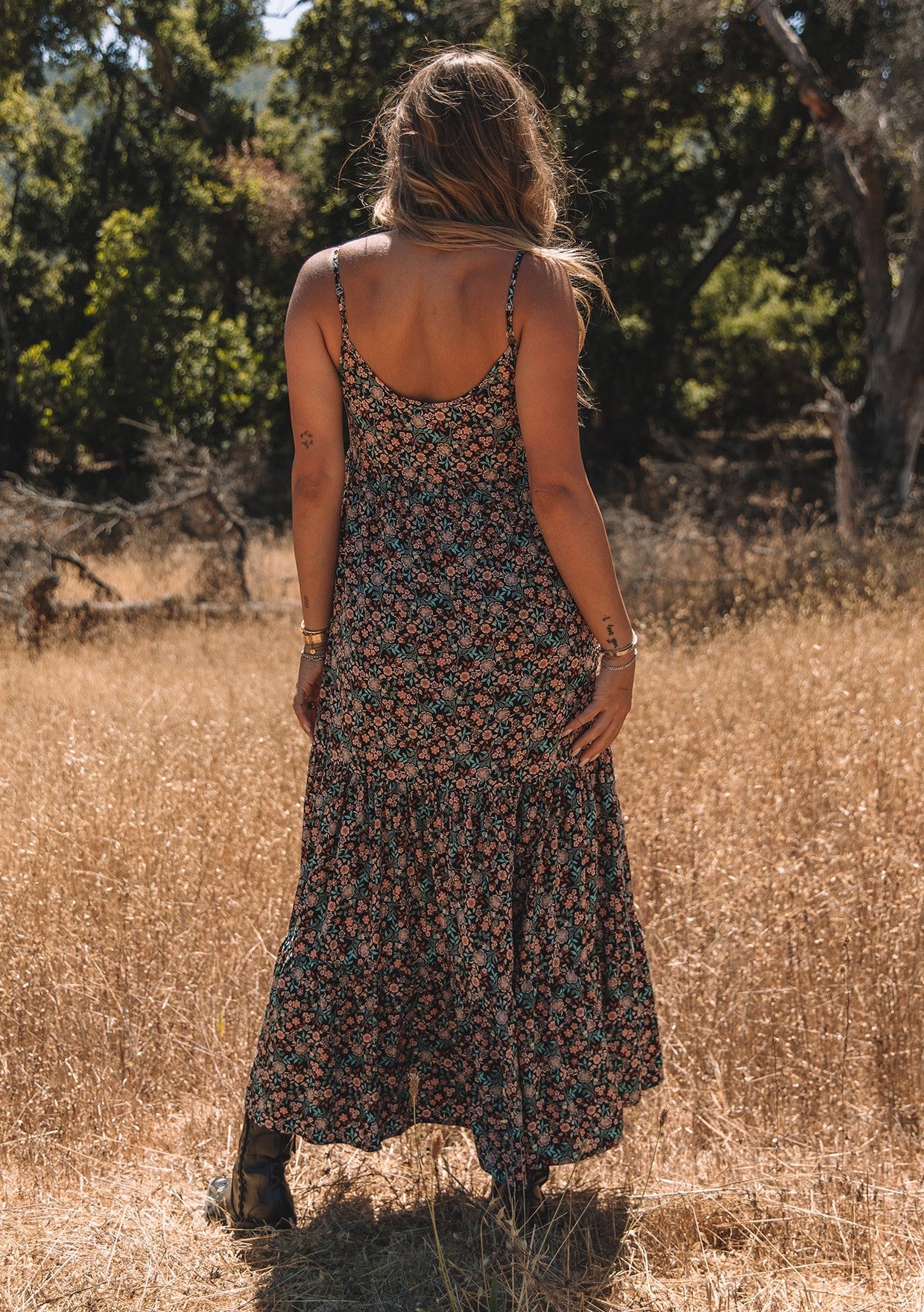 vintage floral maxi dress Ribbon Tie A-Line Pink Short flutter sleeves and a smocked waist create a flattering Vintage Floral Maxi Dress